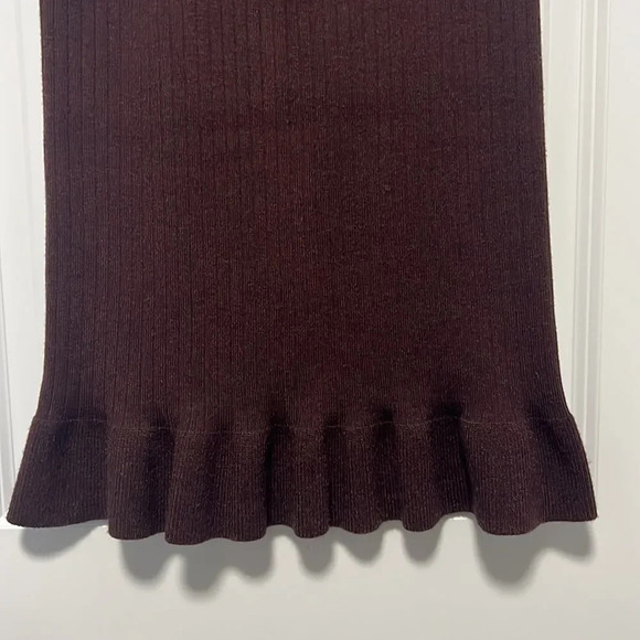 Girls Ruffle Hem Knit Skirt size 10-12 - Picture 6 of 7